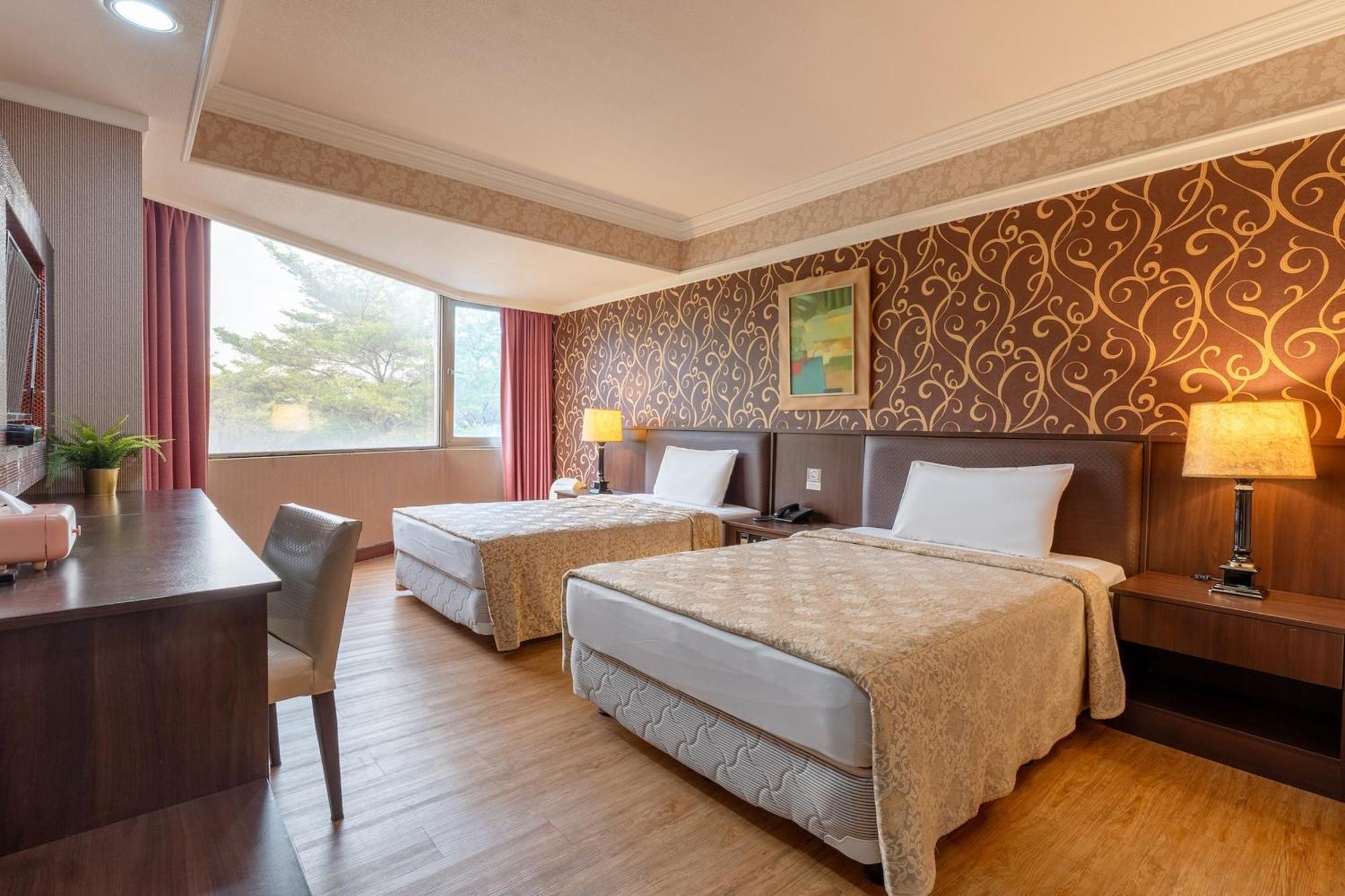 Hamilton Hotel Тайчжун Екстер'єр фото